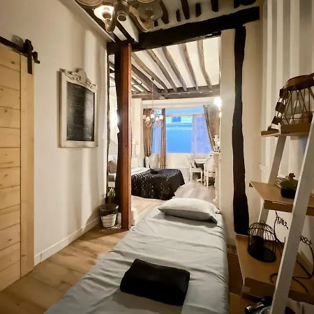 Aparthotel A Deux Pas De Gare Du Nord 3*