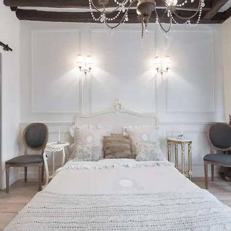 A Deux Pas De Gare Du Nord Aparthotel 3*